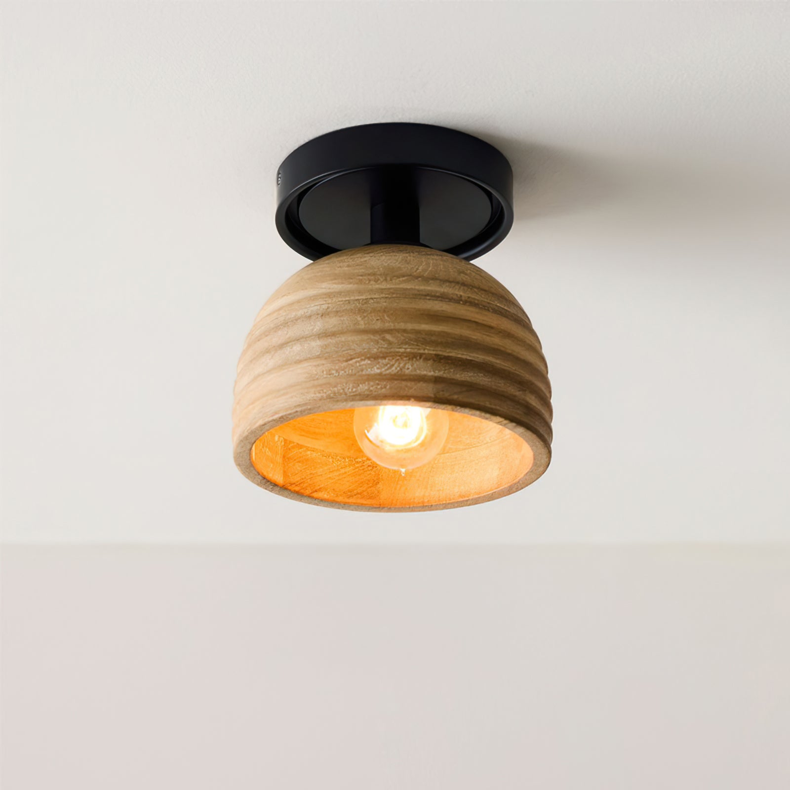 Plafonnier en Bois Naturel | Lumière Ambiante et Atmosphère Cosy