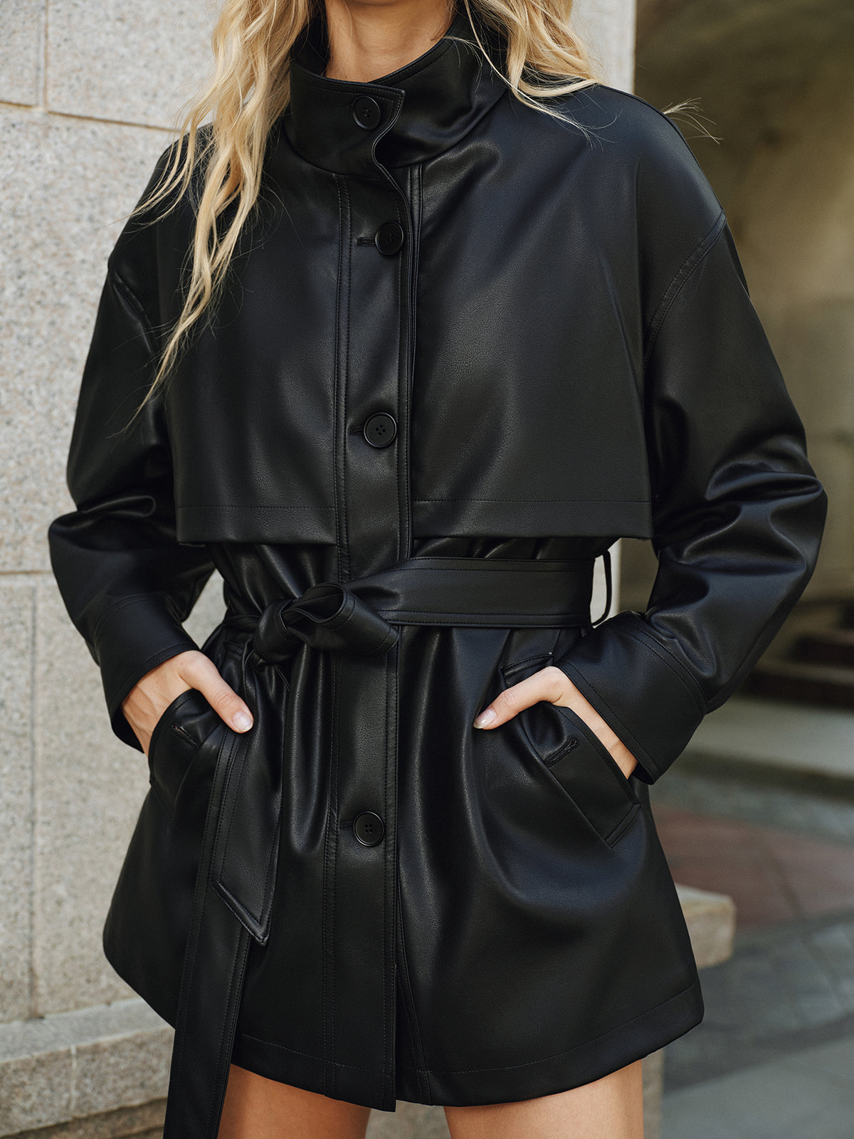 Veste en Cuir Synthétique pour Femme | Col Montant et Ceinture Pratique