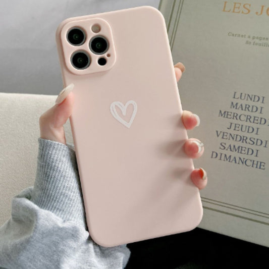 Coque iPhone Antichoc Silicone | Design de Cœur Élégant et Résistant