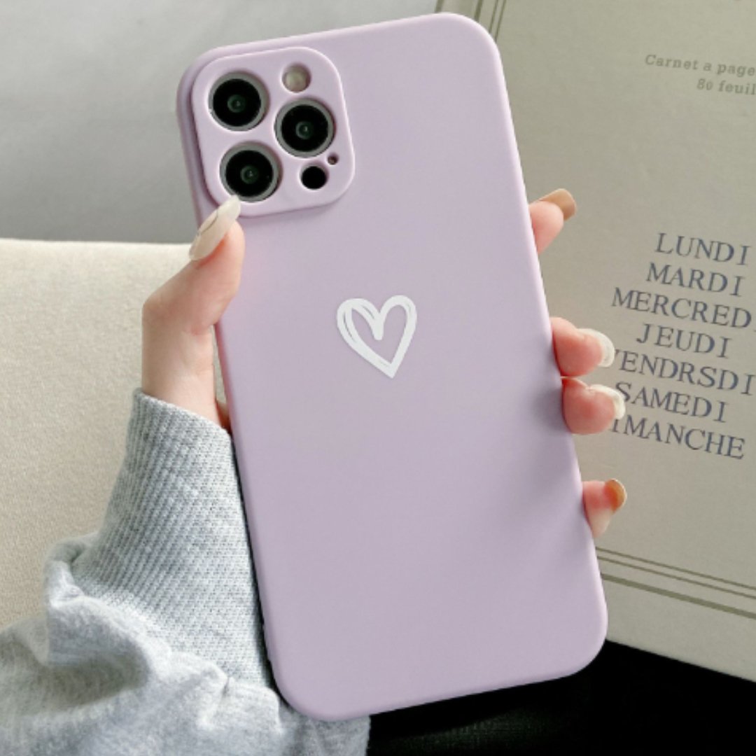 Coque iPhone Antichoc Silicone | Design de Cœur Élégant et Résistant