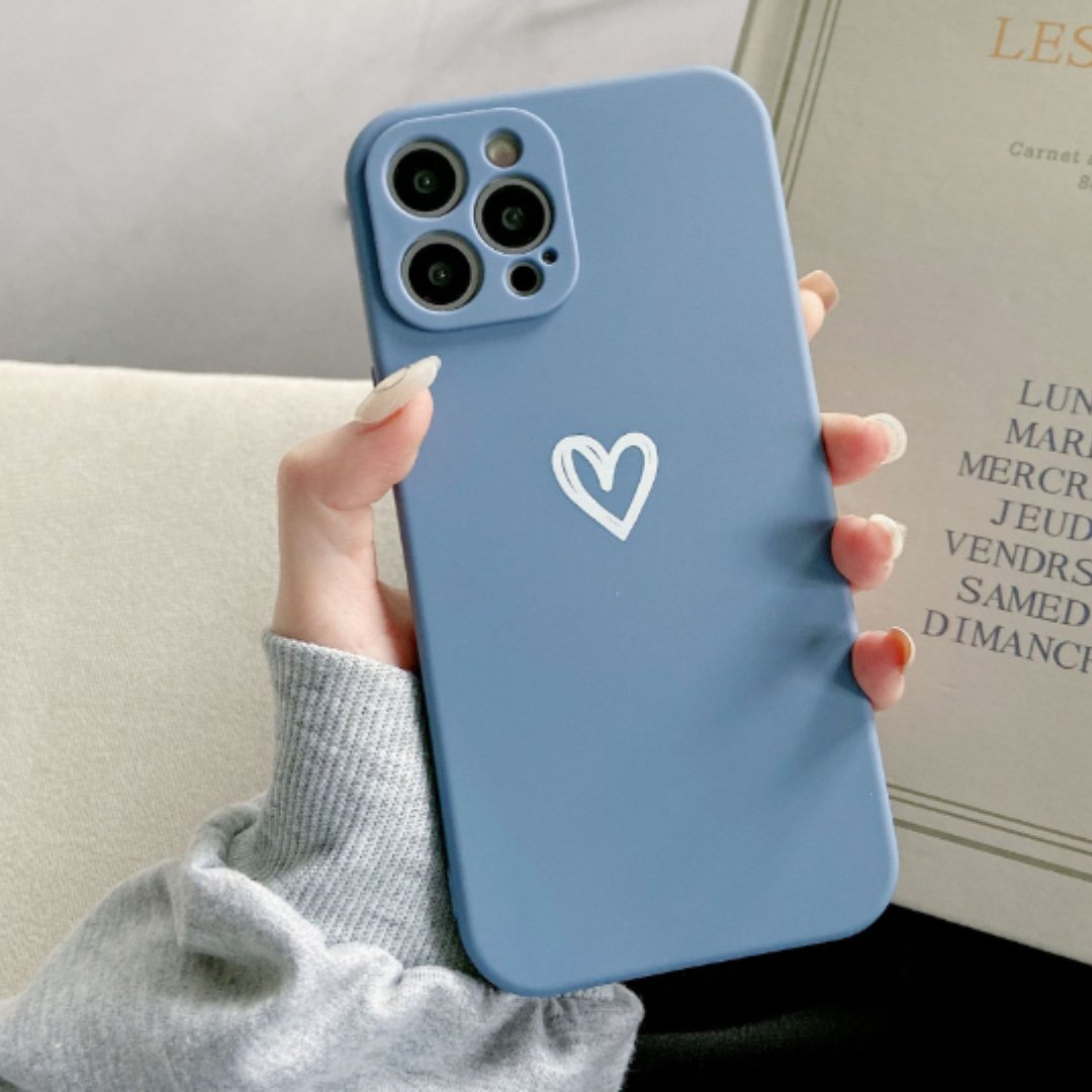 Coque iPhone Antichoc Silicone | Design de Cœur Élégant et Résistant