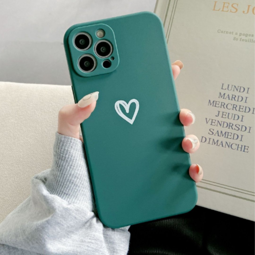 Coque iPhone Antichoc Silicone | Design de Cœur Élégant et Résistant