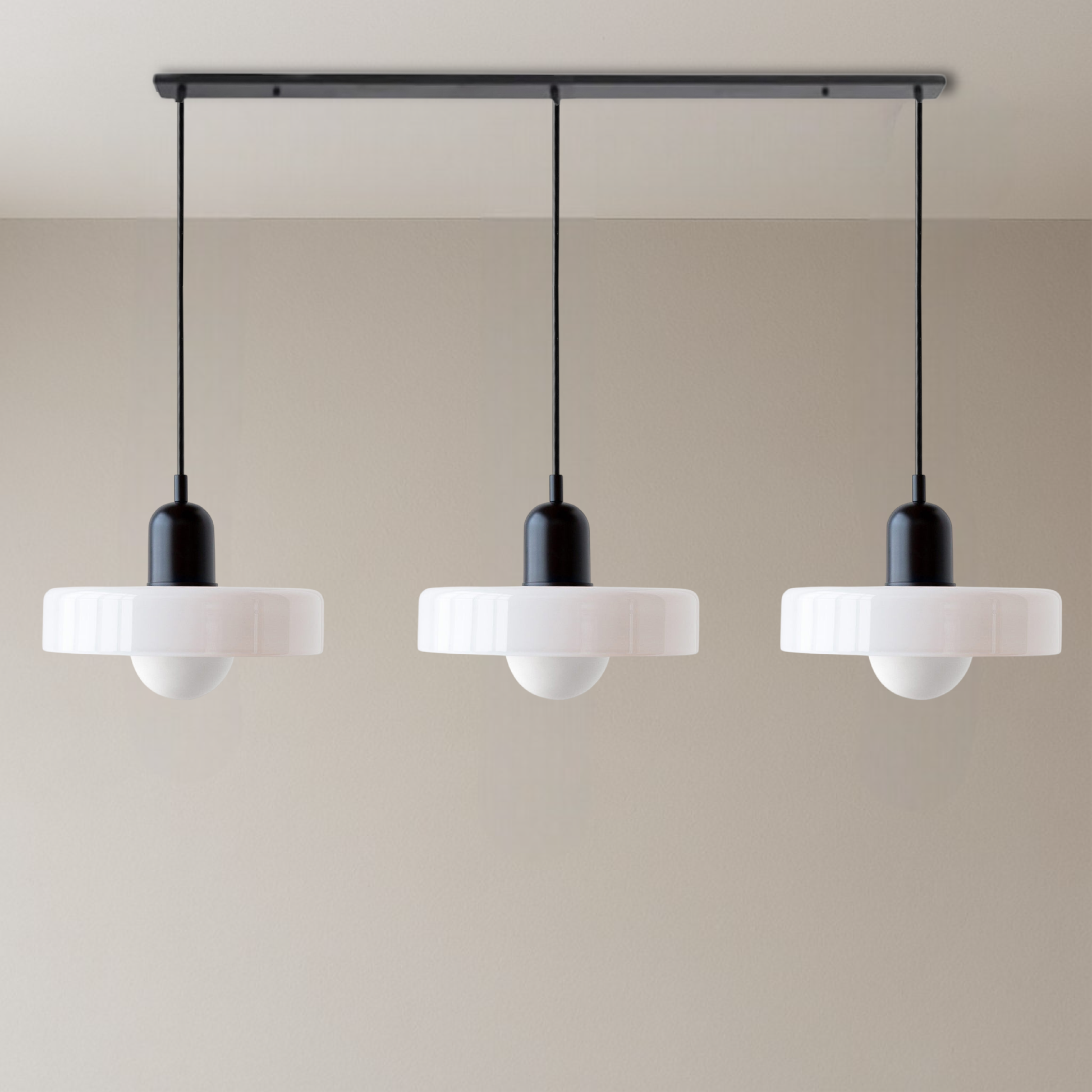 Lampe Suspendue Bauhaus en Verre Coloré | Éclairage Artistique et Réglable pour Intérieur