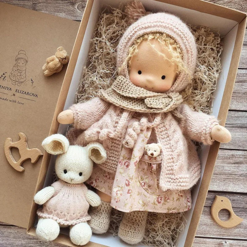 Poupée en Peluche Waldorf | Douceur Kawaii et Cadeau Prêt à Offrir