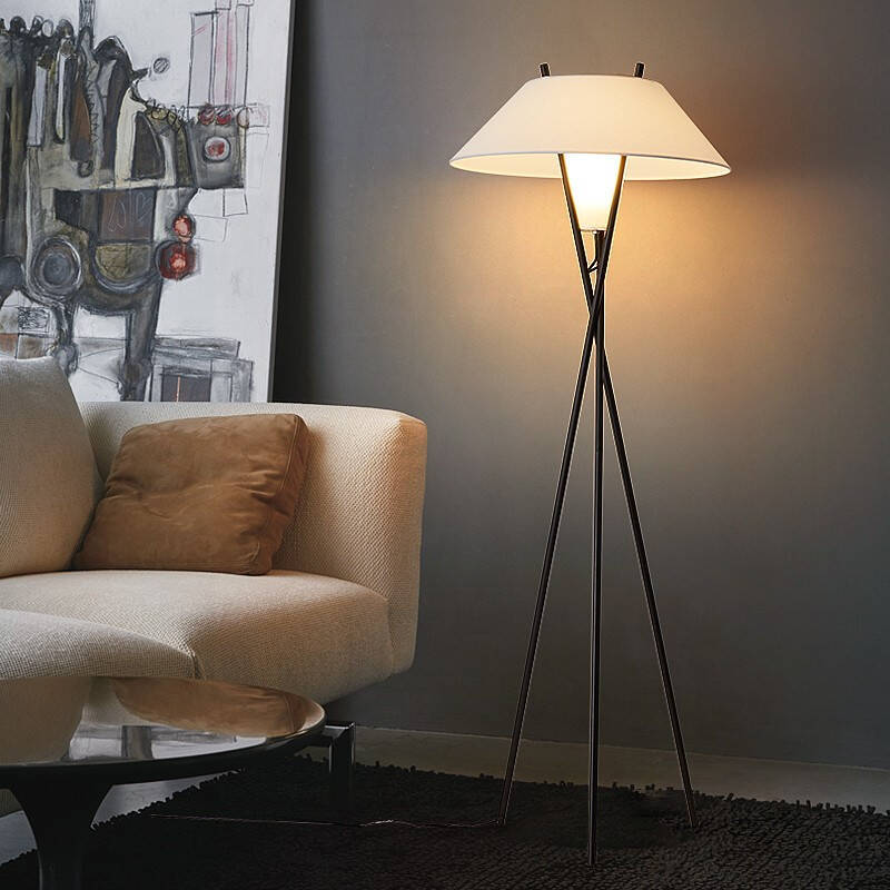 Lampe sur Pied en Tissu | Élégance Contemporaine et Atmosphère Chaleureuse
