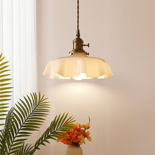 Suspension Française Élégante | Style Contemporain et Raffiné