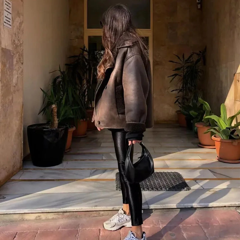 Veste d'Hiver Chic pour Femmes | Chaude et Élégante avec Intérieur en Peluche