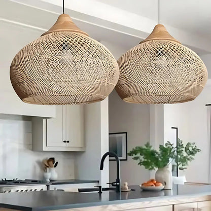 Luminaire en Rotin Artisanal | Design Boho et Éclairage Ambiant