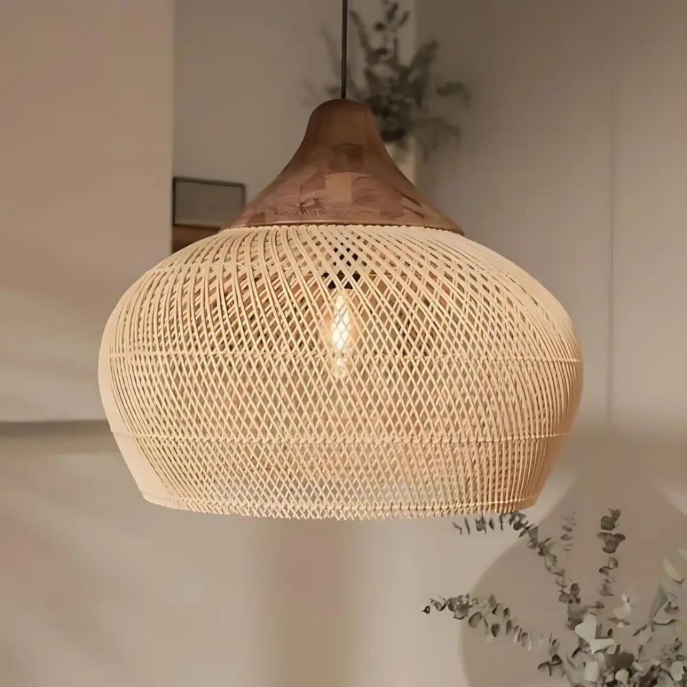 Luminaire en Rotin Artisanal | Design Boho et Éclairage Ambiant