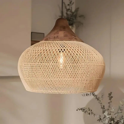 Luminaire en Rotin Artisanal | Design Boho et Éclairage Ambiant