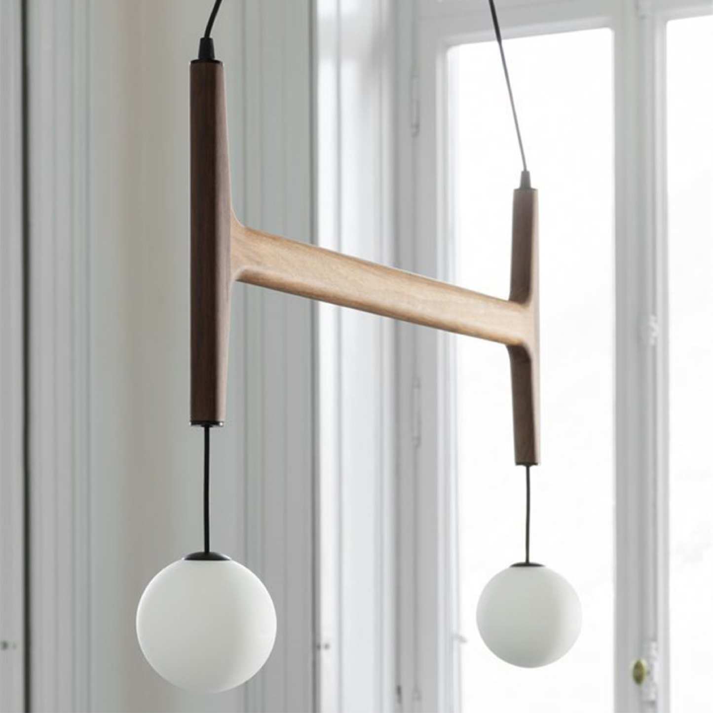 Lampe Pendante Moderne en Bois et Verre | Élégance et Confort pour Votre Intérieur