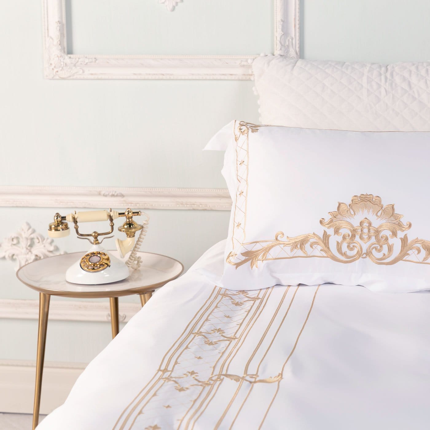Literie de Luxe en Coton Égyptien | Glamour et Élégance pour Votre Chambre