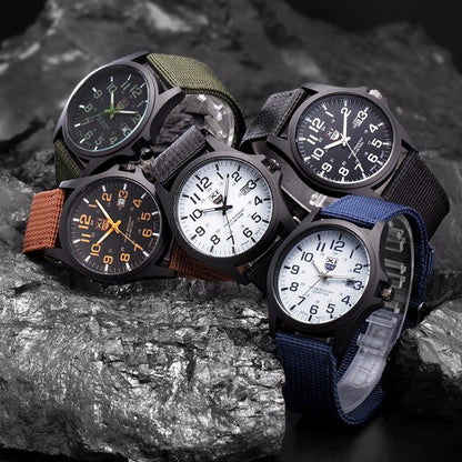 Montre Militaire pour Aventure Extérieure | Robuste, Étanche et Élégante
