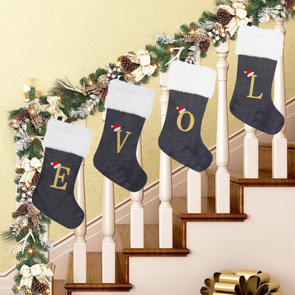 Chaussette de Noël Personnalisée en Velours | Élégante Décoration de Fête avec Monogramme