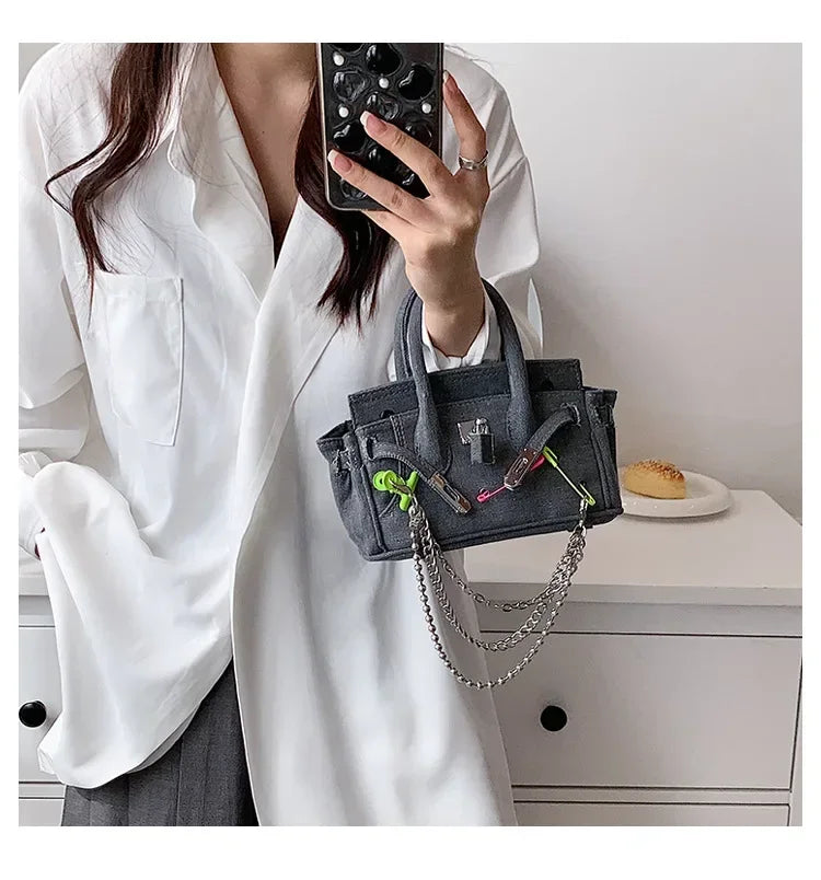 Sac à Bandoulière en Denim Vintage | Style Boho-Chic avec Détails Déchirés