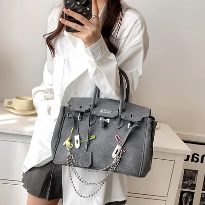 Sac à Bandoulière en Denim Vintage | Style Boho-Chic avec Détails Déchirés