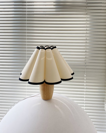 Lampe Tissée Vintage | Élégance et Lumière Chaleureuse