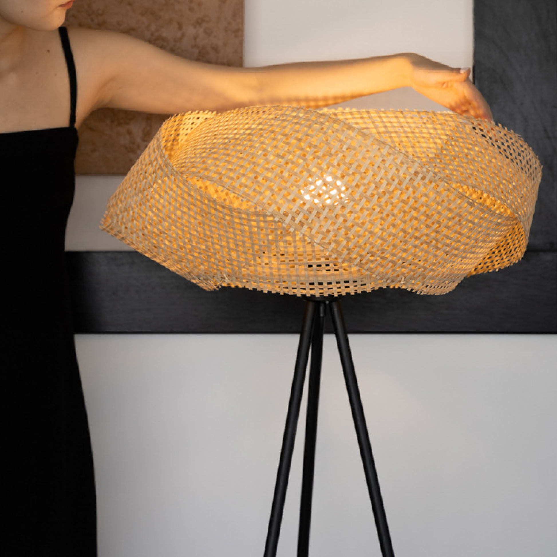 Lampe de Sol en Bambou | Design Contemporain et Éclairage Doux