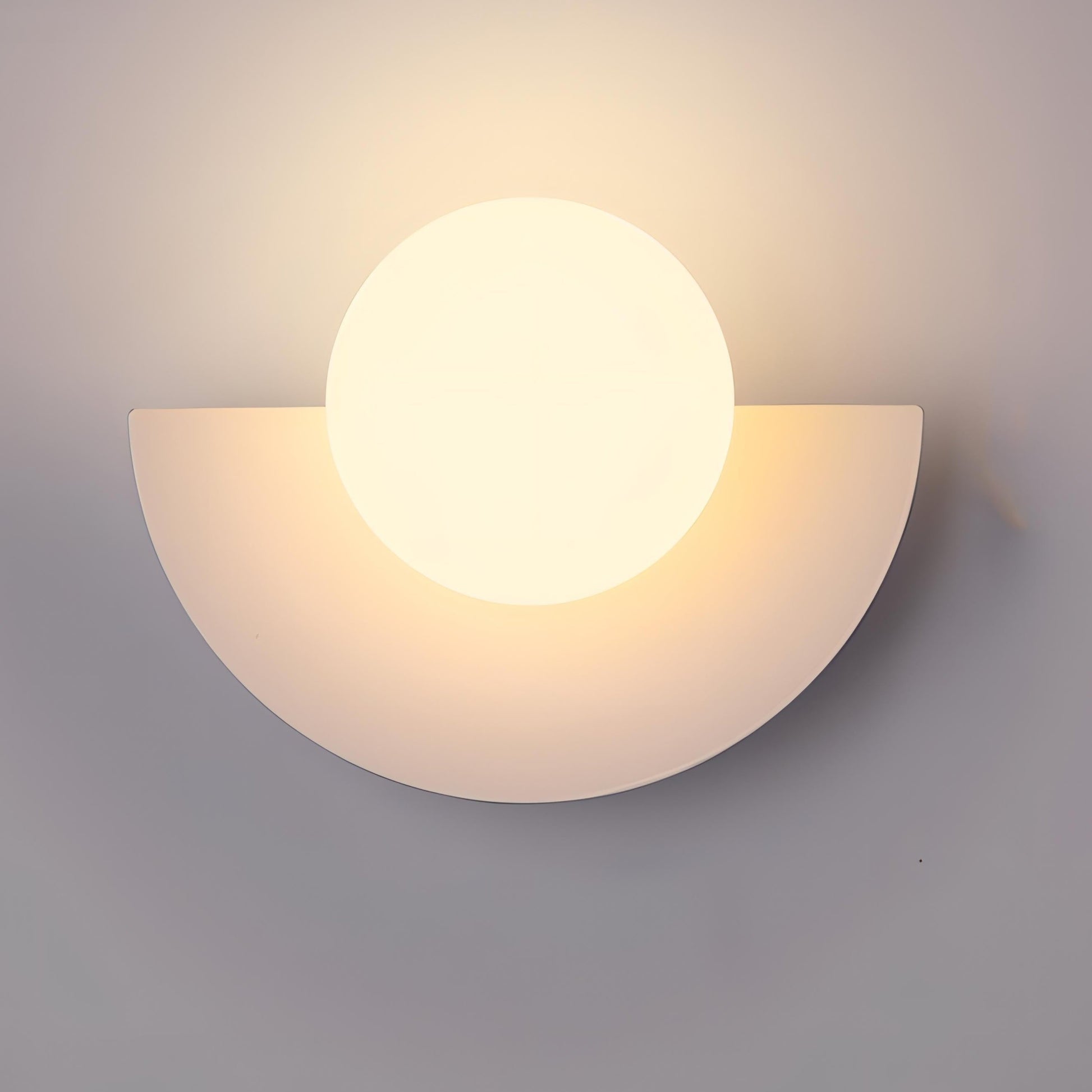 Applique Murale Minimaliste Scandinave | Design Semi-Circulaire et Élégant