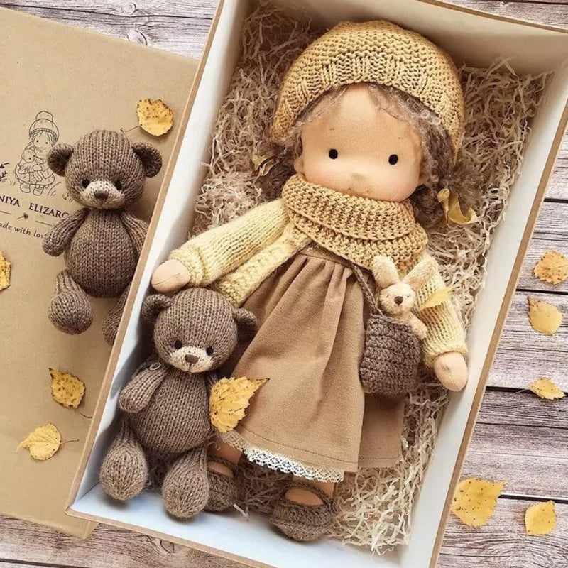 Poupée Waldorf Artisanale pour Enfants | Éveille l'Imagination et la Créativité