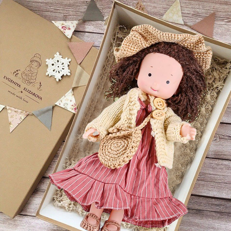 Poupée Waldorf Artisanale pour Enfants | Éveille l'Imagination et la Créativité