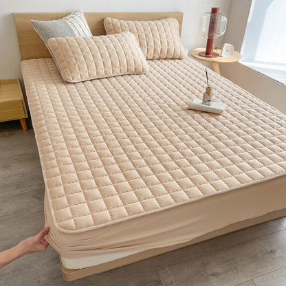 Protège-Matelas Imperméable Queen | Housse Douce et Respirante pour un Sommeil Confortable