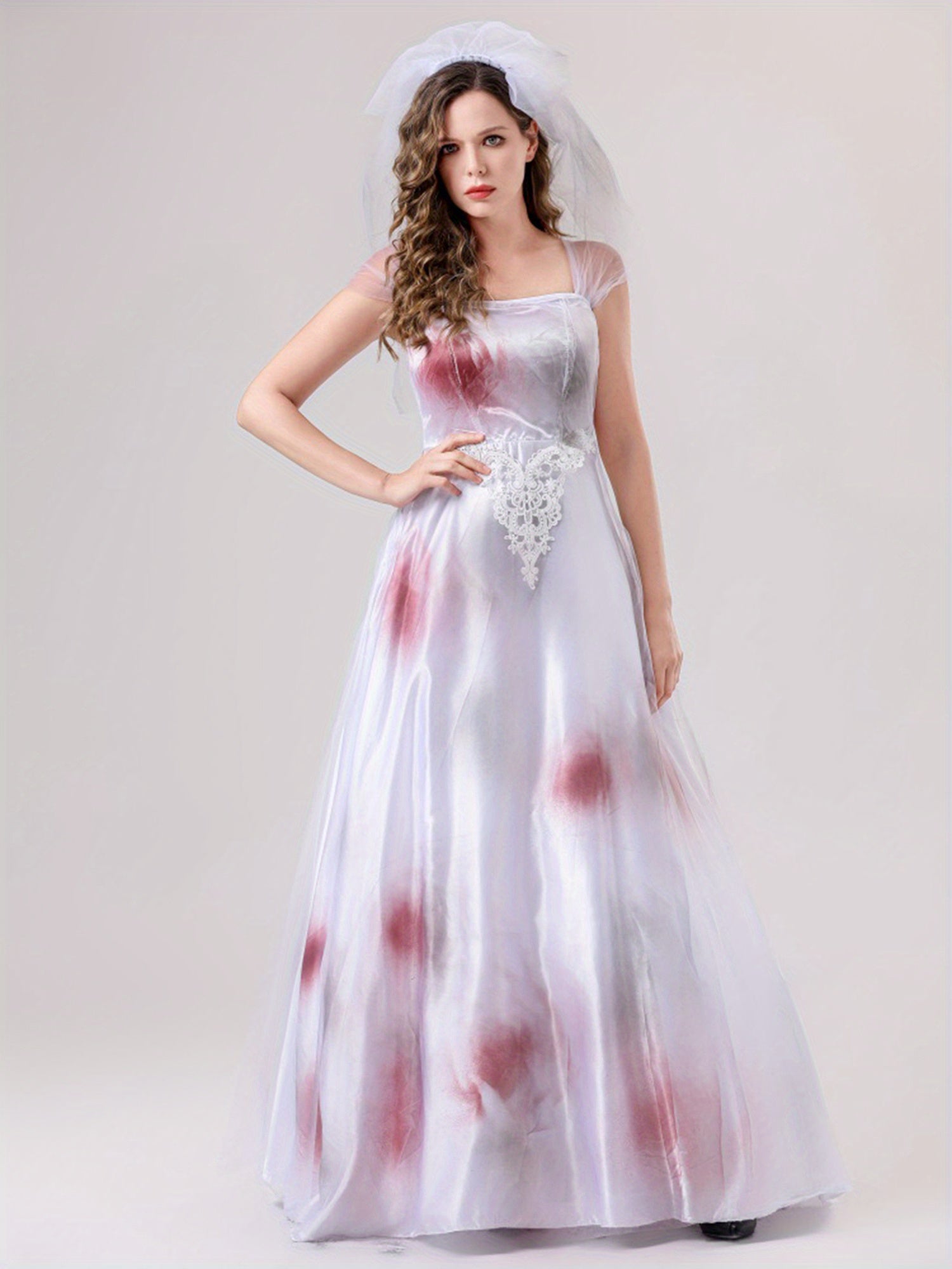 Robe de Mariée Cadavérique Halloween | Design Effrayant et Silhouette Maxi