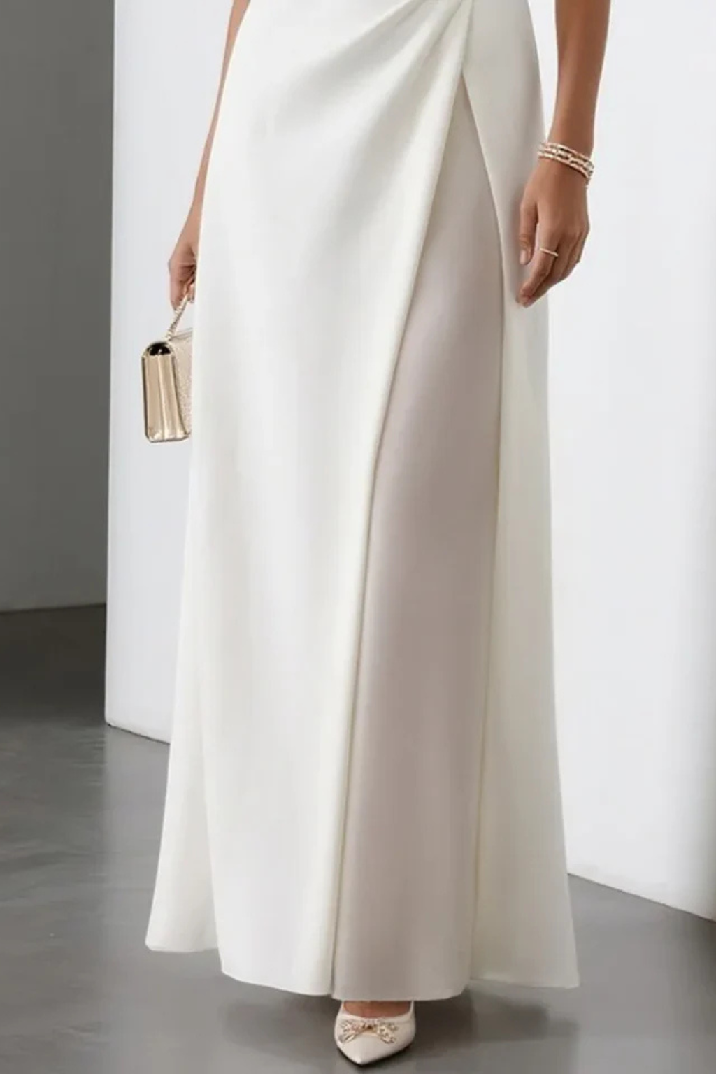 Robe de Soirée Élégante Femme | Silhouette Gracieuse et Sophistiquée