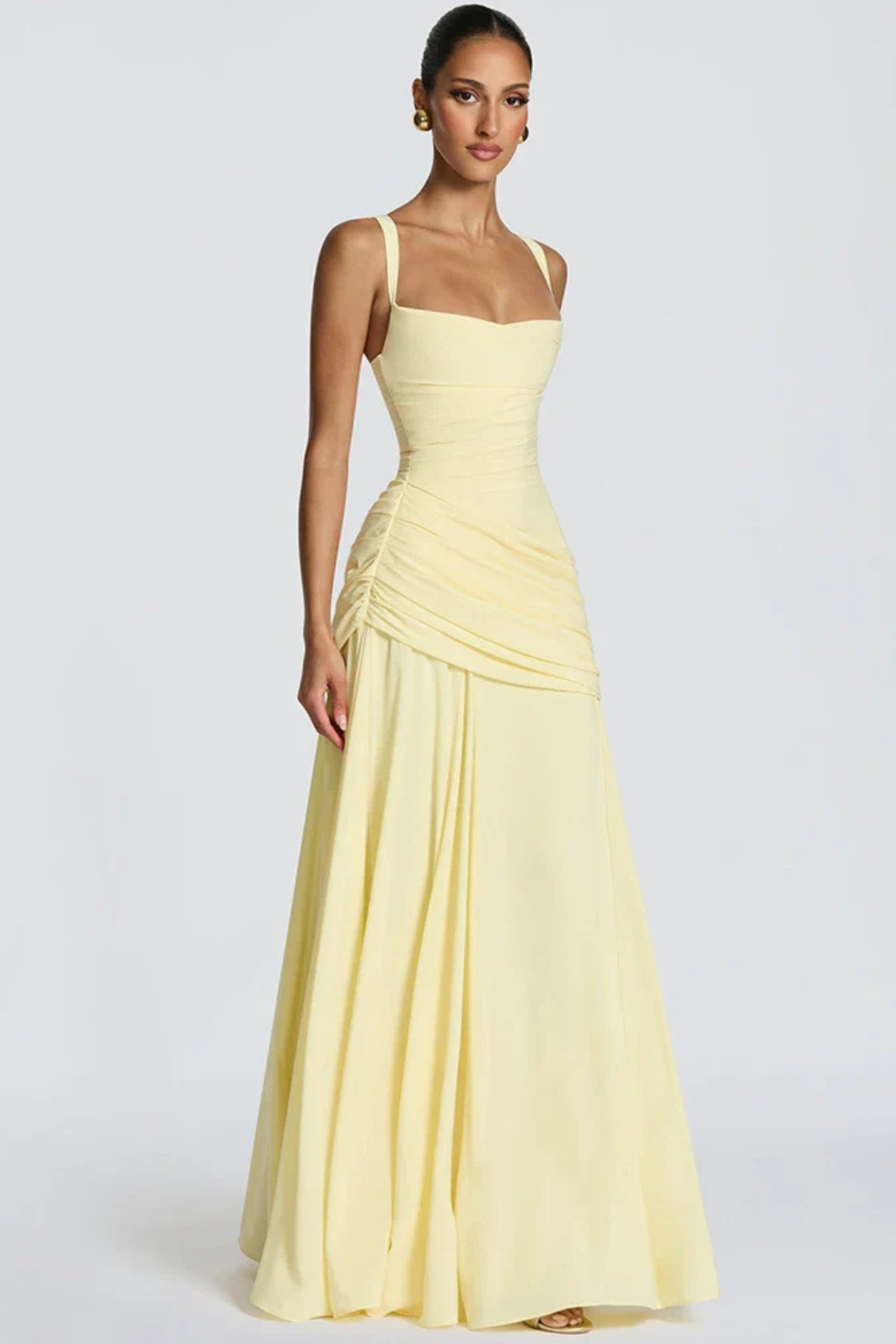 Robe de Soirée Maxi Élegante | Col Carré et Détails Froncés