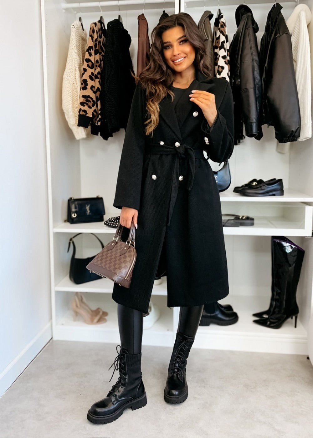 Manteau Long en Laine pour Femmes | Design Croisé et Taille Ceinturée