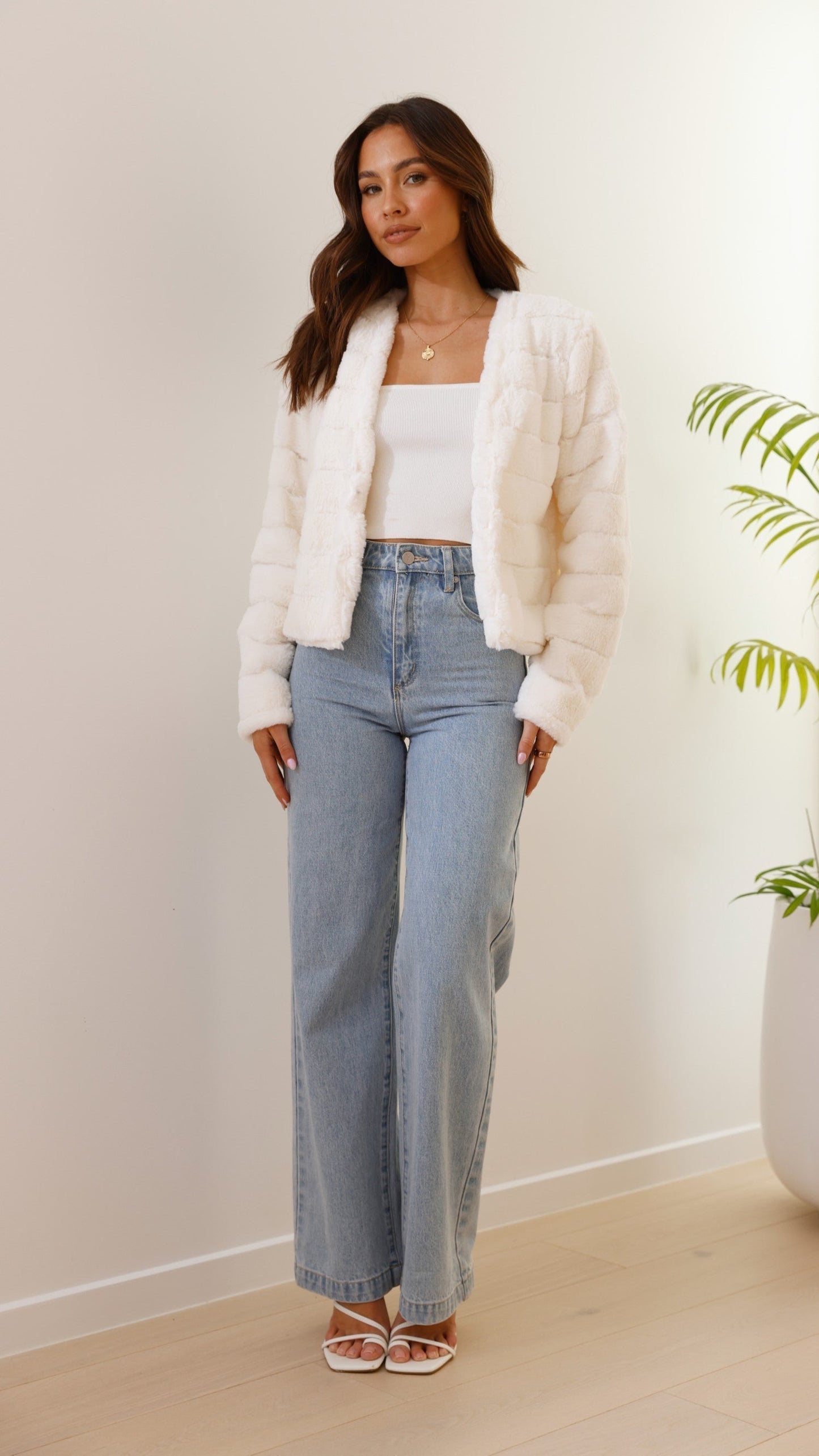 Veste courte en fausse fourrure | Élégance et confort pour toutes occasions