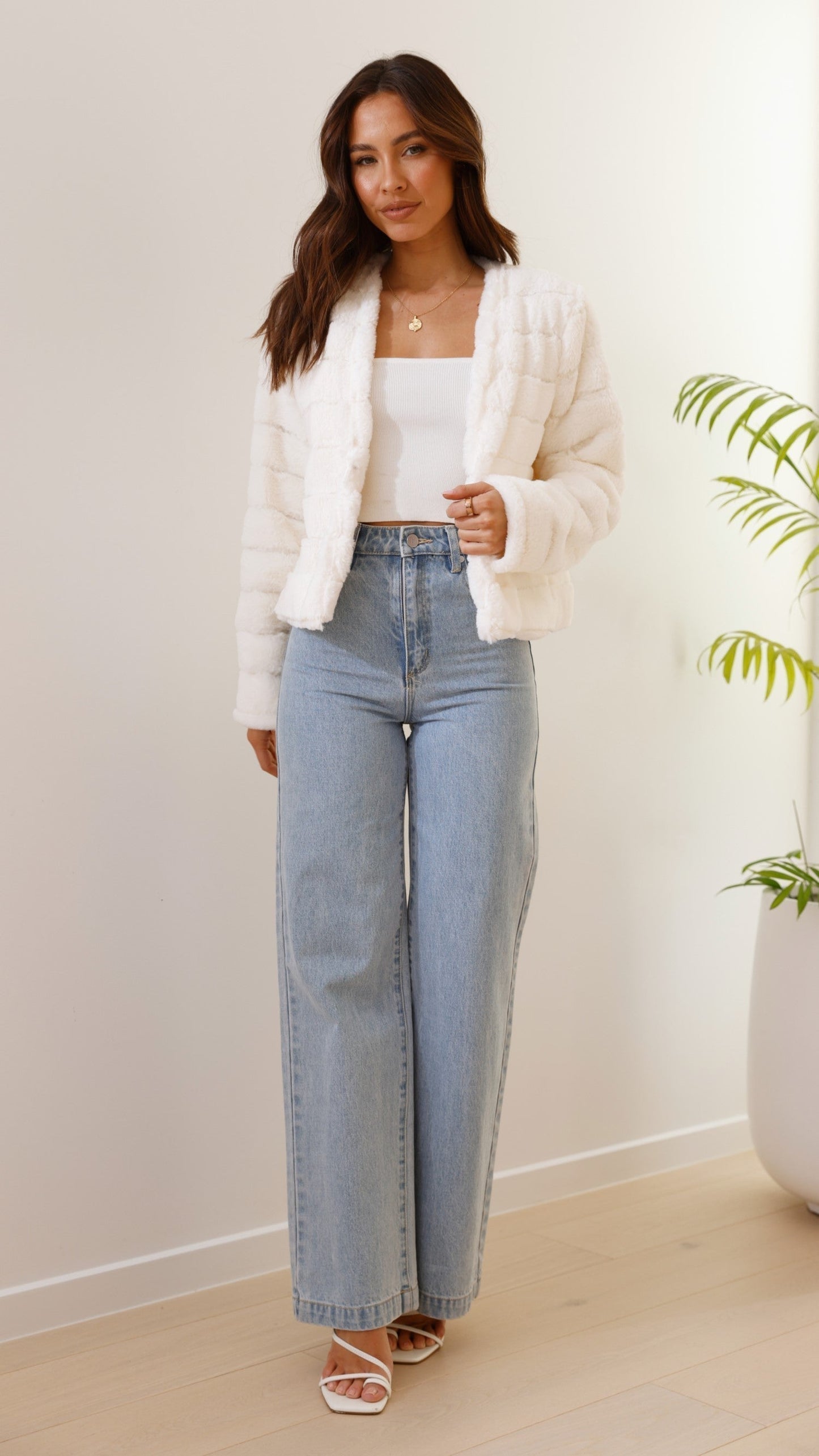 Veste courte en fausse fourrure | Élégance et confort pour toutes occasions