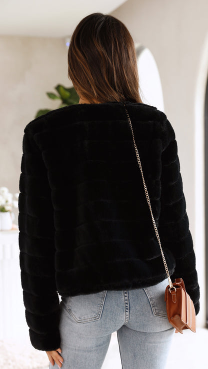 Veste courte en fausse fourrure | Élégance et confort pour toutes occasions