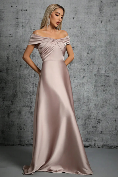 Robe de Mariage Satinée Maxi | Élégante et Décolleté Off-Shoulder
