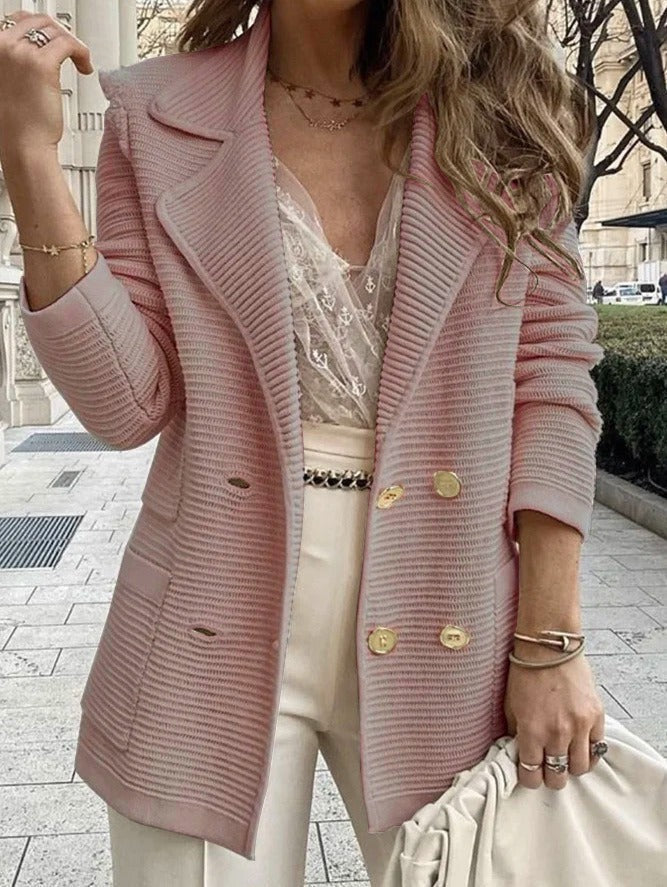 Veste Femme Élégante à Double Boutonnage | Texture Côtelée et Col Revers Sophistiqué
