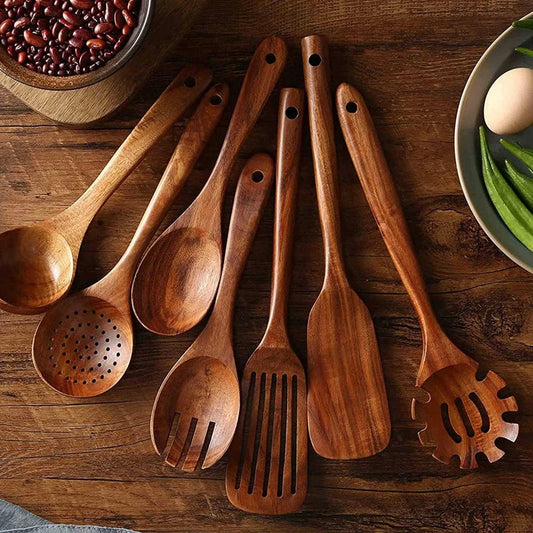 Ustensiles de Cuisine en Teck | Élégance et Durabilité au Quotidien