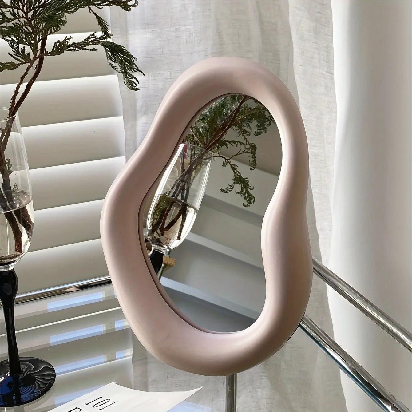 Miroir Vintage Artistique | Design Unique et Créatif pour Intérieur