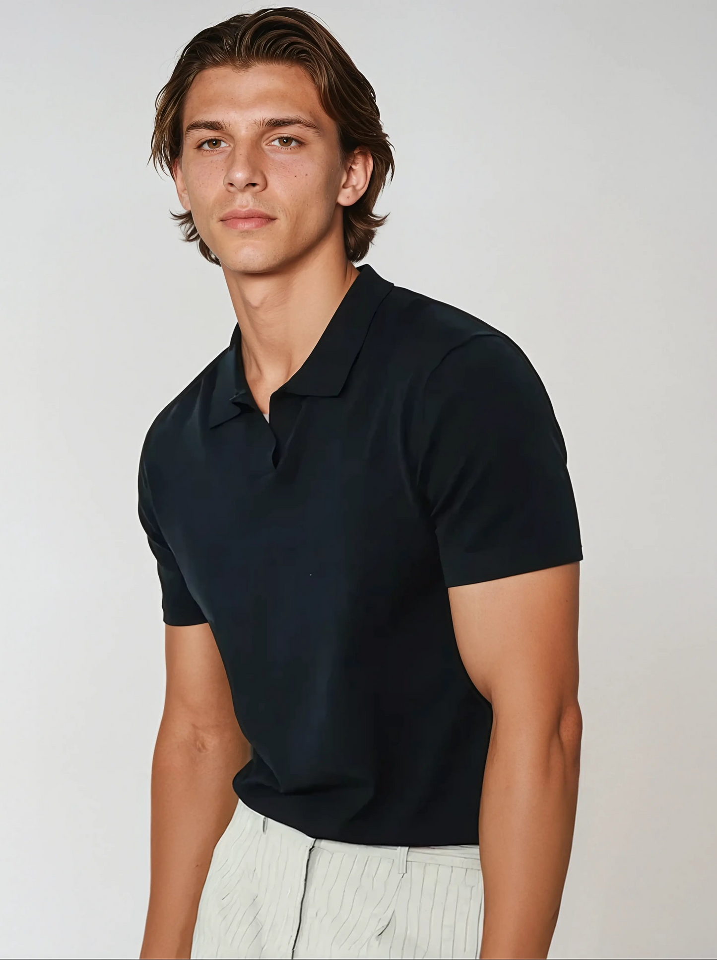 Polo Minimal Noir pour Hommes | Chic et Confortable au Quotidien