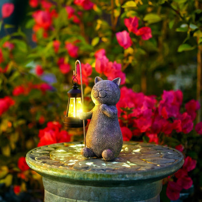 Lampe Solaire Chat Doré | Éclairez Votre Jardin avec Magie
