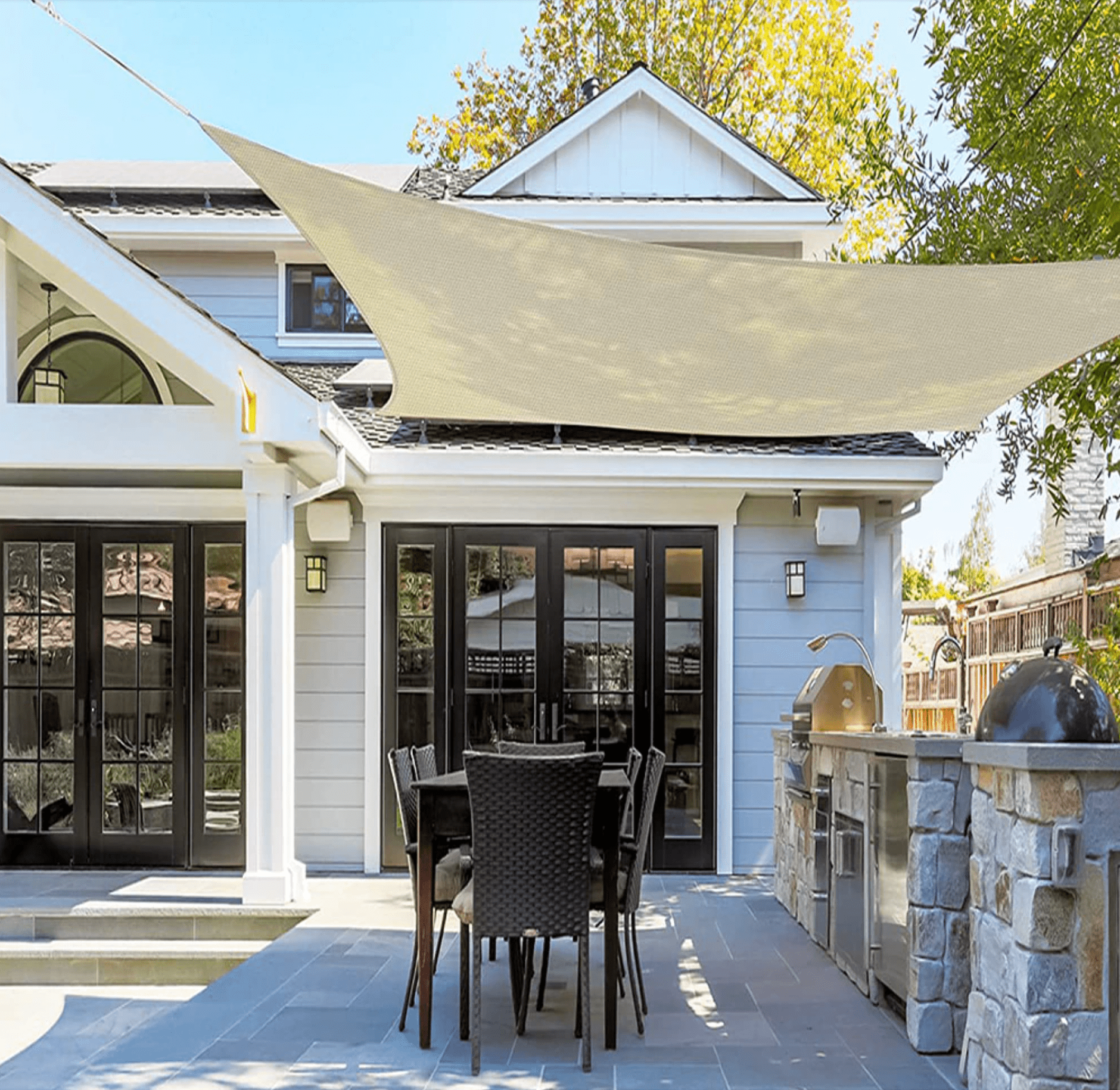 Tissu Résistant aux Intempéries pour Terrasse | Protection Élégante et Polyvalente