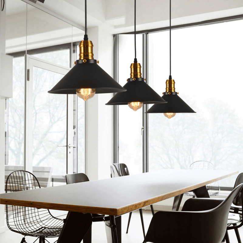 Lampe Suspendue Industrielle | Design Polyvalent et Durable