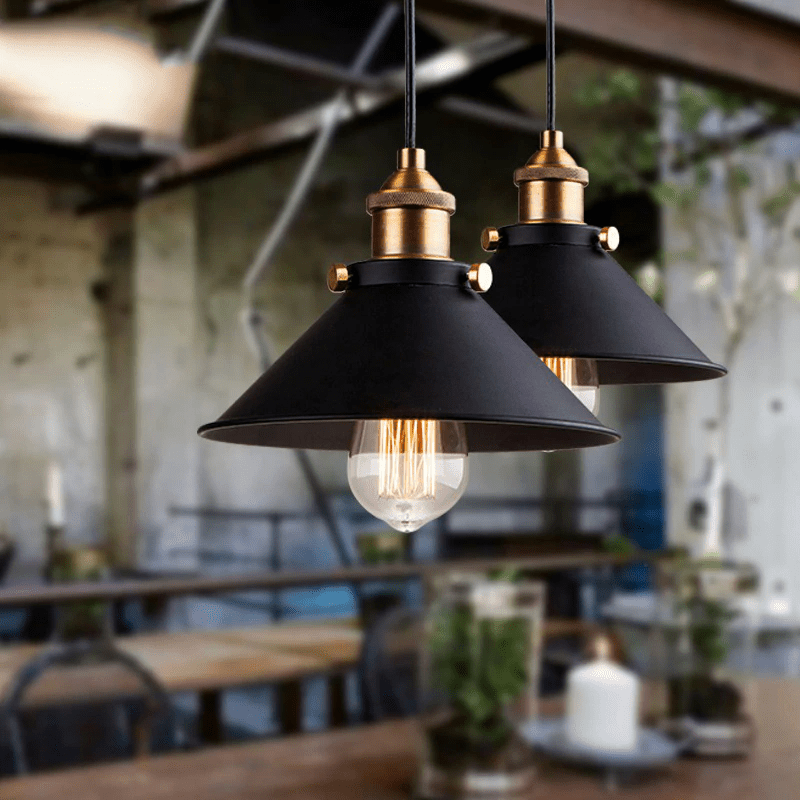 Lampe Suspendue Industrielle | Design Polyvalent et Durable