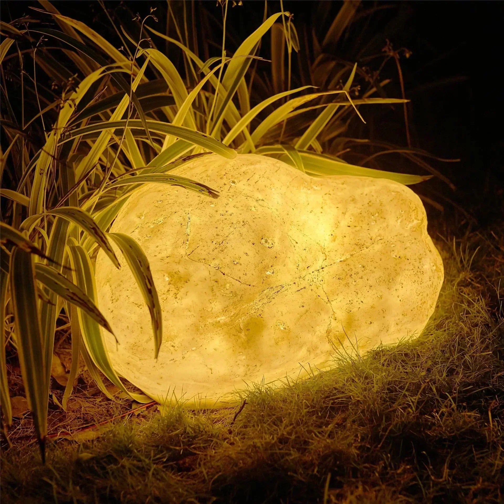 Lumières Solaire de Jardin en Pierre | Éclairage Durable pour Chemins et Jardins