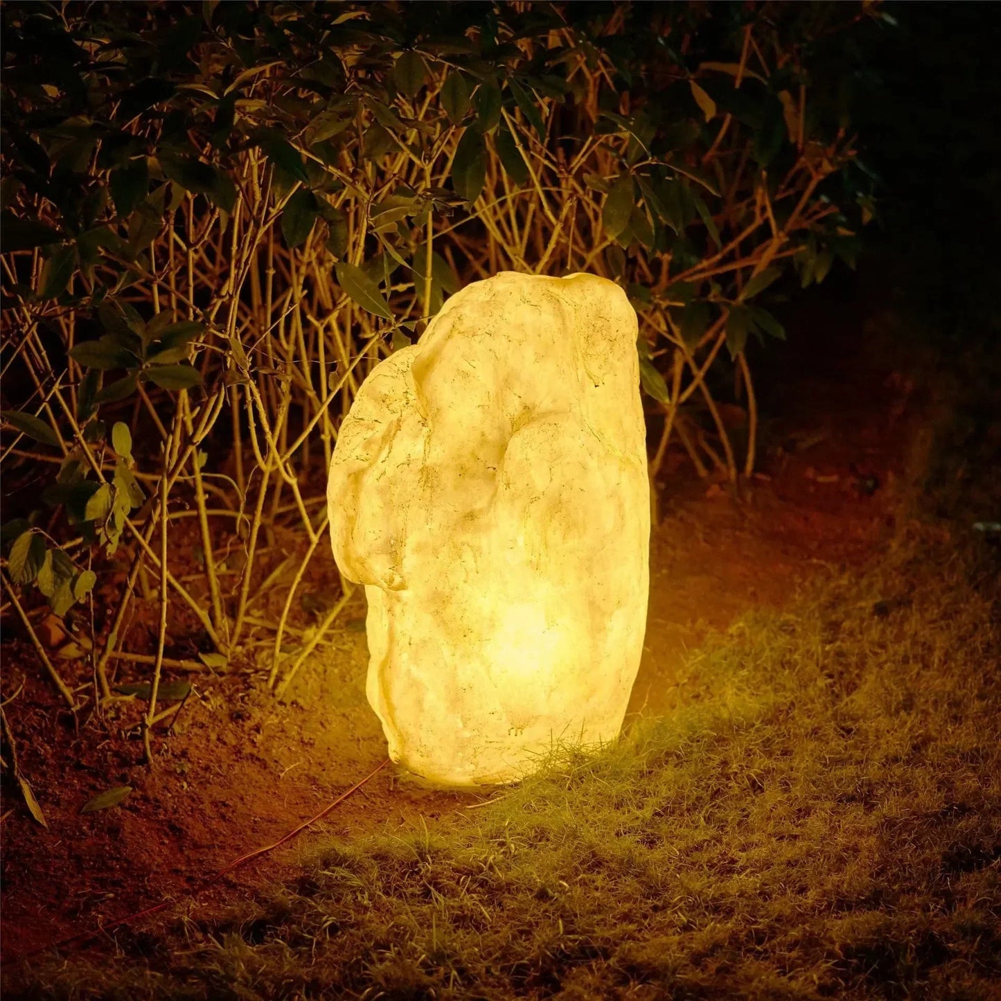 Lumières Solaire de Jardin en Pierre | Éclairage Durable pour Chemins et Jardins