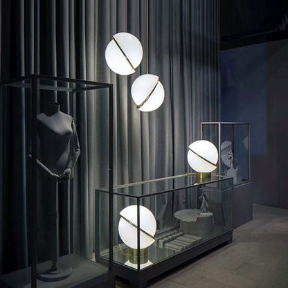 Suspension Contemporaine en PVC | Éclairage Élégant et Polyvalent