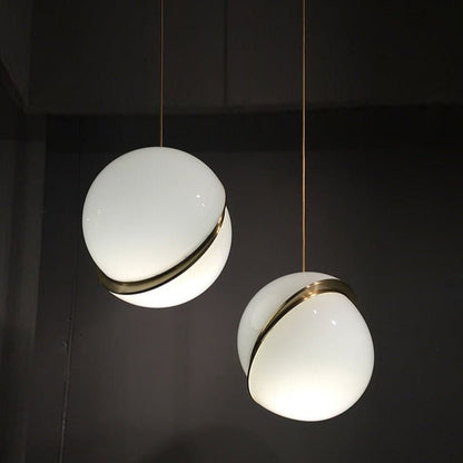 Suspension Contemporaine en PVC | Éclairage Élégant et Polyvalent