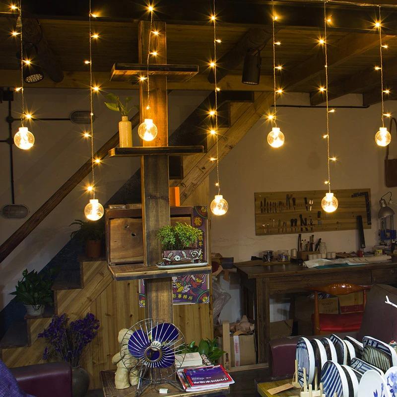 Luminaires Suspendus LED pour Extérieur | Ambiance Blanc Chaud et Multicolore